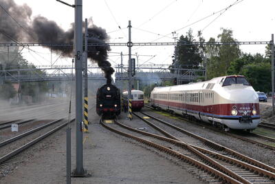 L1002990
